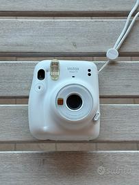 Instax Mini 11 instant polaroid camera