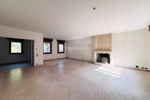 VILLA INDIPENDENTE A POCHI PASSI DAL CENTRO