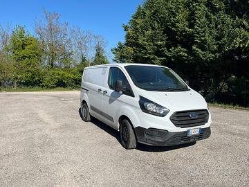 Ford Transit Custum