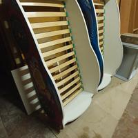 2 lettini a forma di macchinina