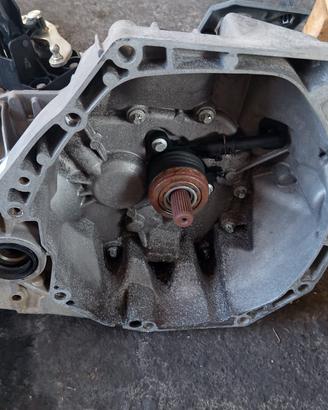 CAMBIO NISSAN JUKE 1.6 BENZINA CODICE JR5 339 ANNO