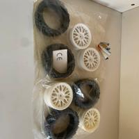 Set di 4 gimme nuove kyosho 1/10 da sterrato