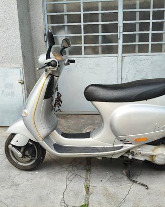 vespa ET4 150 anno 2001