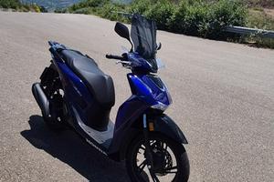 SH 125 2026 blu vetro