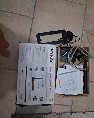 Router wireless Tenda W368R a 4 porte 10/100 N da