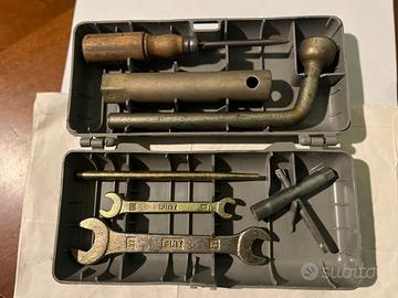 SCATOLA ATTREZZI-TROUSSE FIAT 500 D F L R G EPOCA