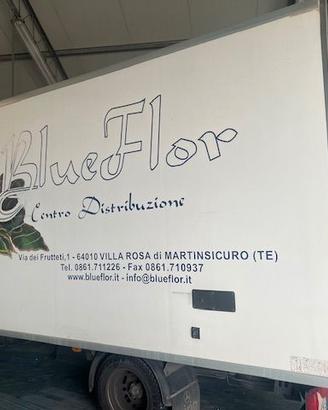 CASSA ISOTERMICA CON GRUPPO FRIGO