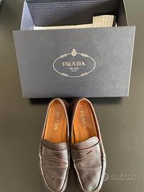 Mocassino in pelle marrone Prada 