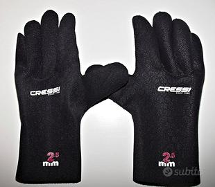 Guanti sub + libri sub