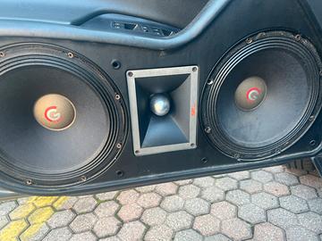Gladiator mid range 25” 250w rms.