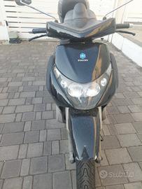 scooter beverly 250