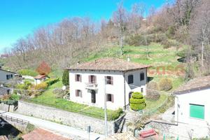 Villa singola Castiglione di Garfagnana