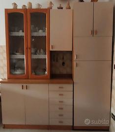 MOBILI ARREDO CUCINA CON TAVOLO + 4 SEDIE