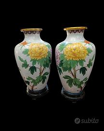 Coppia vasi vintage bronzo smalto cloisonne'.