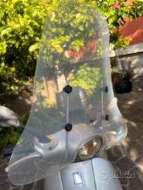Parabrezza con supporto vespa ET4