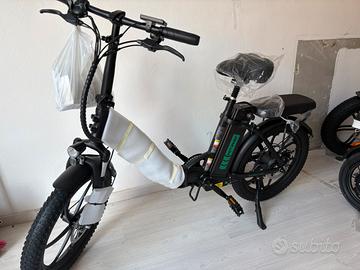 Bicicletta elettrica HITWAY