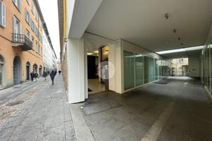 NEGOZIO A BERGAMO
