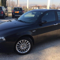 Alfa 147 2006 nera