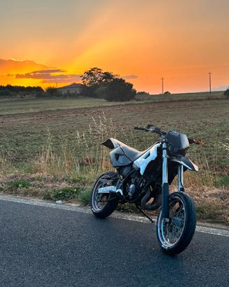 aprilia mx 125