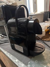Macchina Nespresso INISSIA