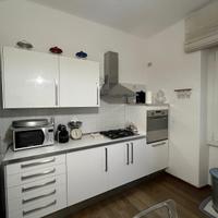 Cucina completa di elettrodomestici (tranne frigo)