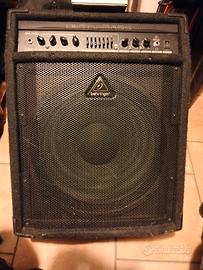 Amplificatore per basso behiringer blx3000