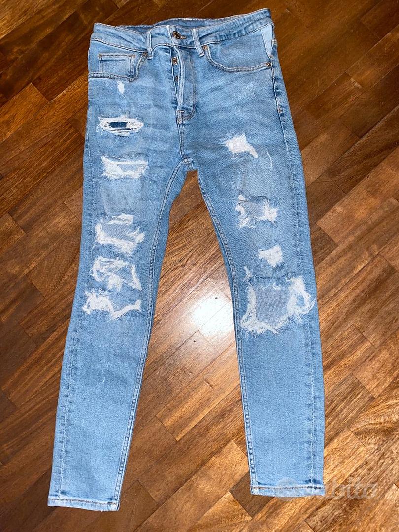 Zara hot sale jeans strappati