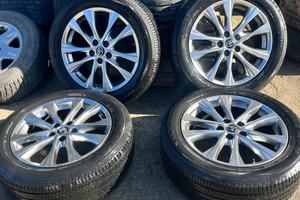 Cerchi in lega TOYOTA RAV 4 R 18