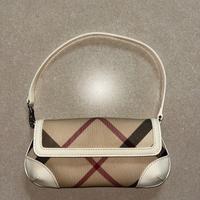 BURBERRY bag (nova check white leather small bag)