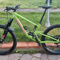 Nomad 5 Carbon C Santa Cruz