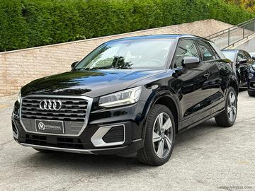 AUDI Q2 30 TDI Identity Black
