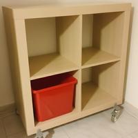 Mobile Kallax IKEA con ruote colore rovere