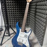YAMAHA PACIFICA 012