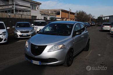 LANCIA YPSILON 1.2 69 CV OK NEOPATENTATI