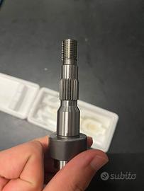 ALBERO PERNO RUOTA 119,6mm CON CALETTAMENTO ø 23