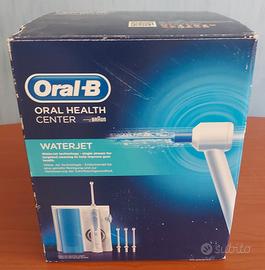 SPAZZOLINO ELETTRICO ORAL B - WATER JET