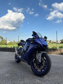 YAMAHA YZF R1 standar