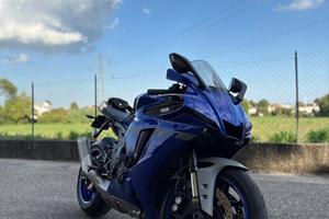 YAMAHA YZF R1 STANDARD