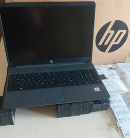 PC Hp 15 pollici nuovo 