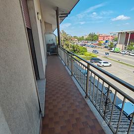 Appartamento 130mq, 3 Camere, garage