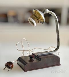 Lampada da tavolo Art Deco bachelite anni 40
