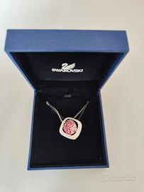 Doppia collana Swarovski con catenina allungabile.