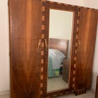 Armadio, letto e comodini