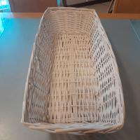 Cesto in vimini bianco