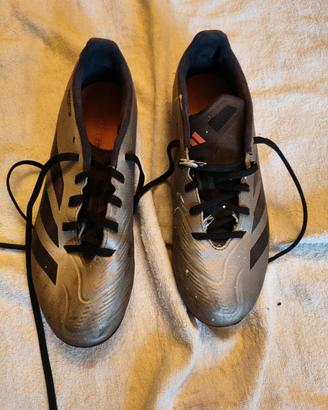 scarpe argento Adidas Predator numero 38