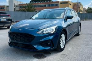 Ford Focus TURNIER 1.0 ECOBOOST HYBRID