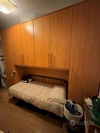 Armadio a ponte moderno con 6 ante battenti