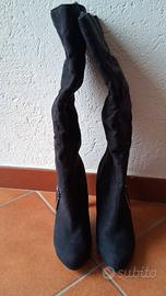  stivali neri scamosciati taglia 39