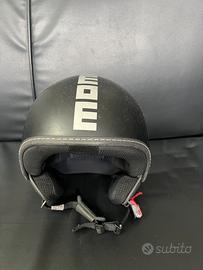 Momo design casco nero