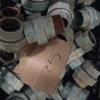 Raccordo M/F in ghisa mall. zinc. 1 pollice e  1/4